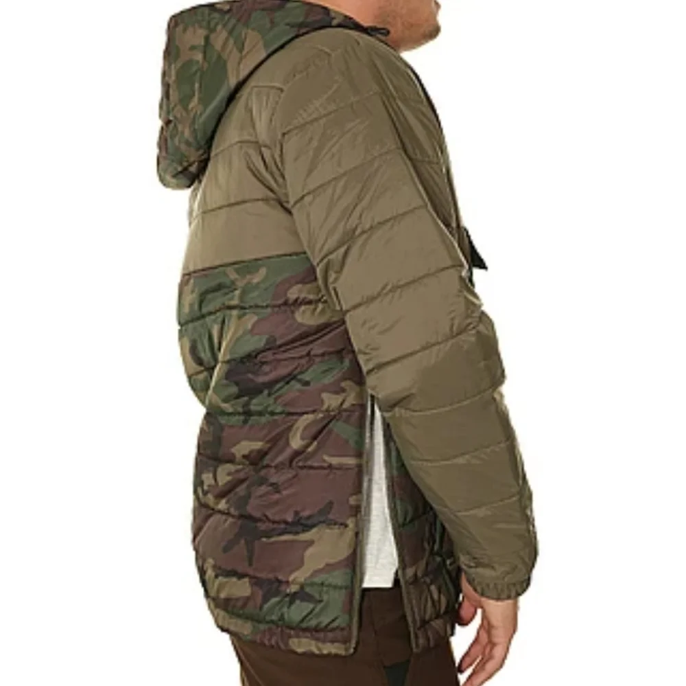 🆕🌿VANS PUFFER JACKET🌿